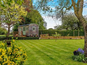 Cotswolds Luxury Shepherds Hut Holidays